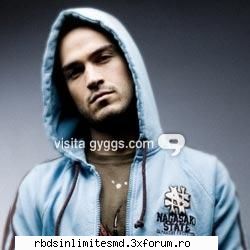 $$~*~FOTOGALERIE: Poncho~*~$$ - me enamore de esta foto :) - Alfonso Herrera